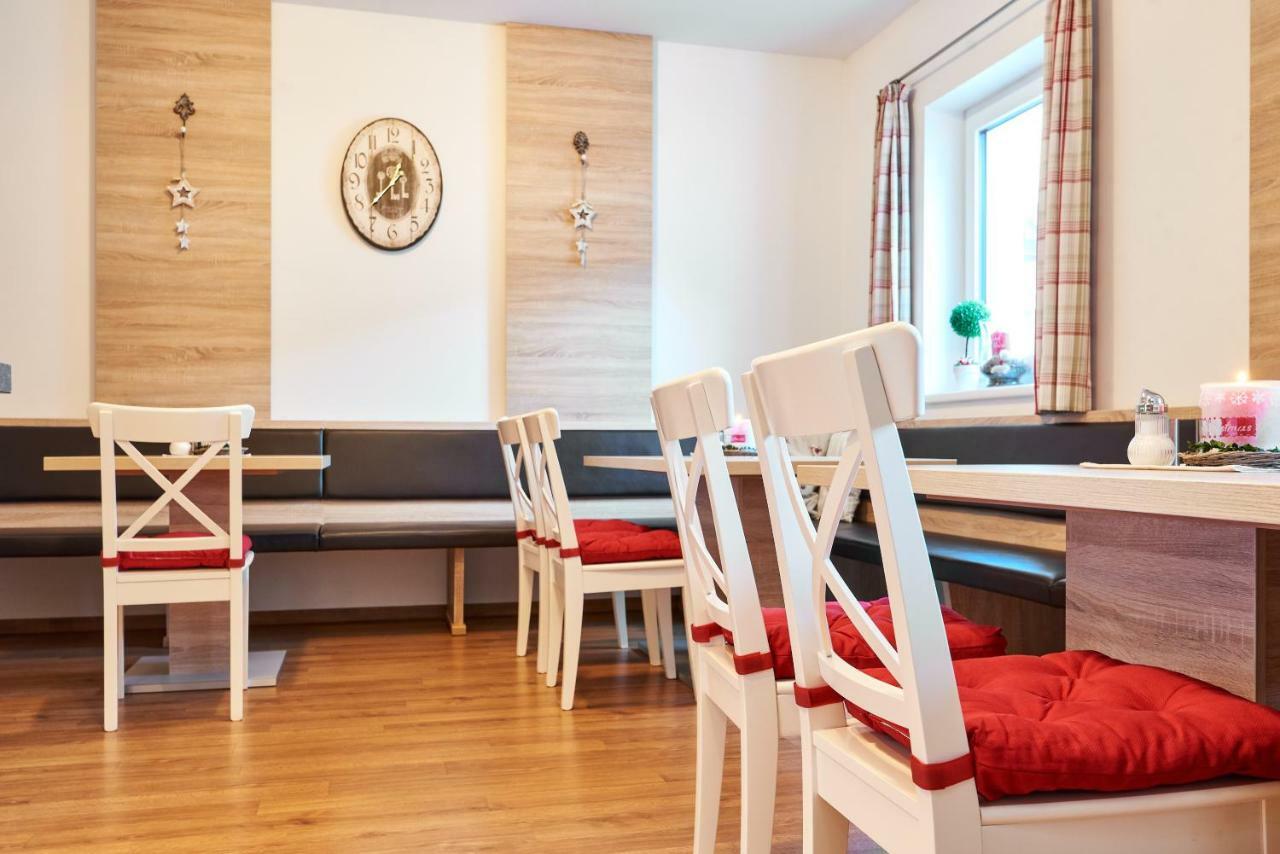 Pension Gschaider Payerbach Exterior photo