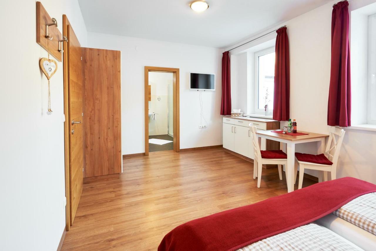 Pension Gschaider Payerbach Exterior photo